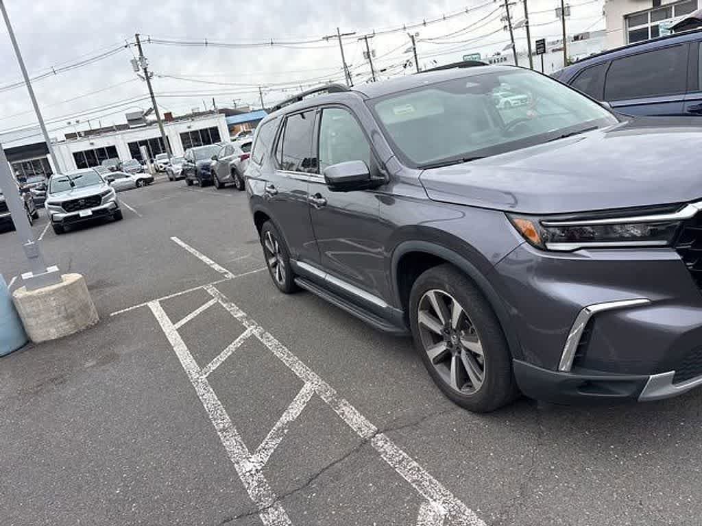 Used 2023 Honda Pilot Elite image 40