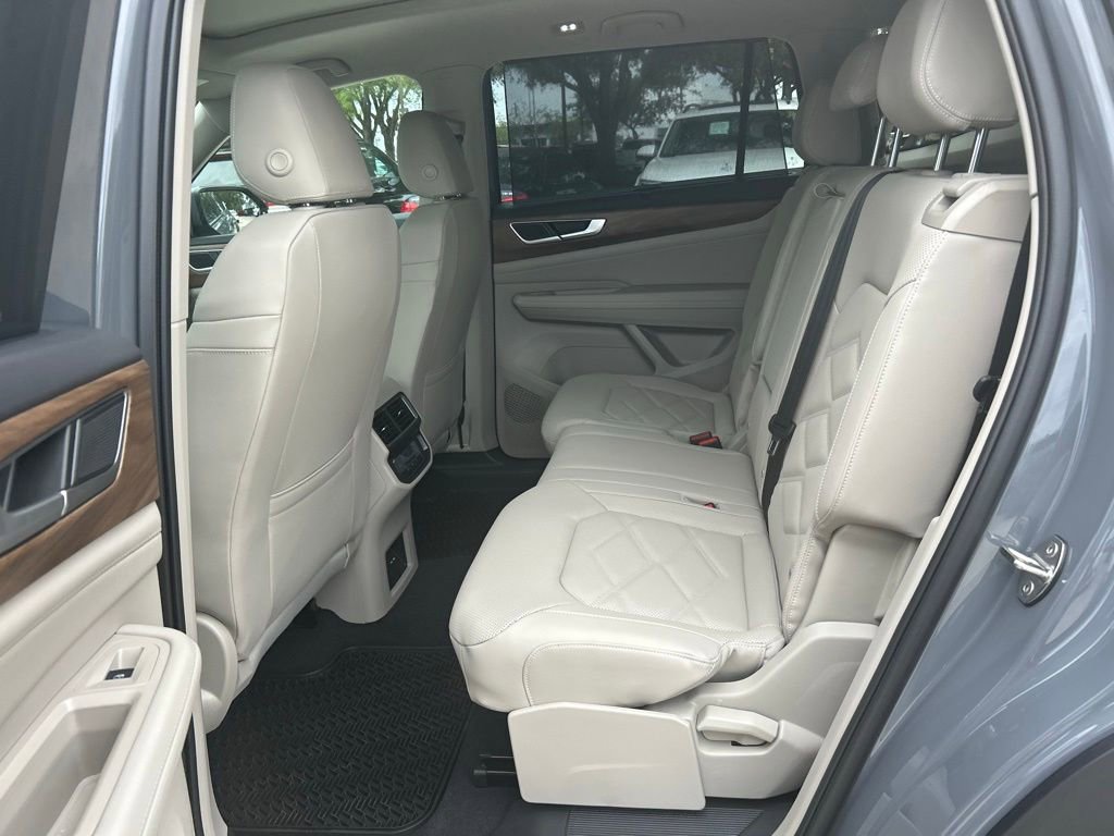 New 2026 Volkswagen Atlas SE FWD image 45