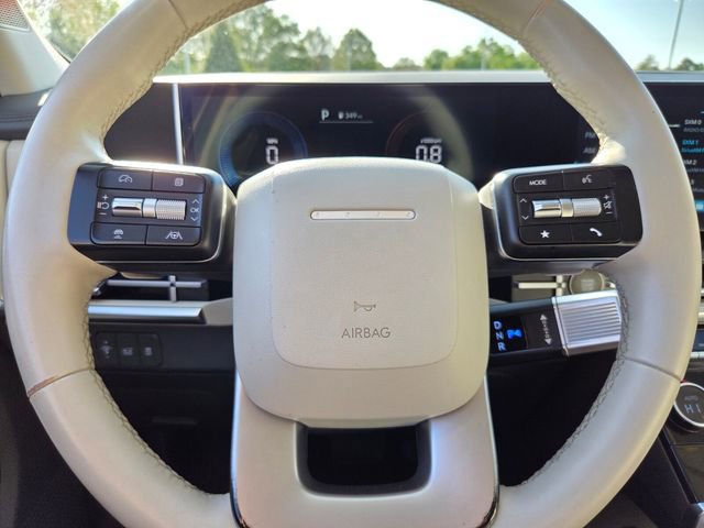 Used 2025 Hyundai Santa Fe SEL FWD image 29