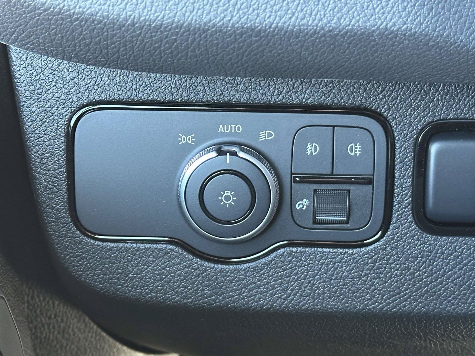 New 2025 Mercedes-Benz Sprinter 2500 image 19