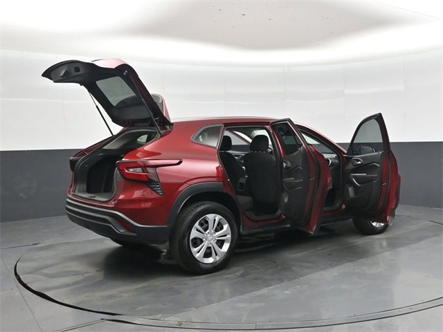 Used 2024 Chevrolet Trax LS image 46