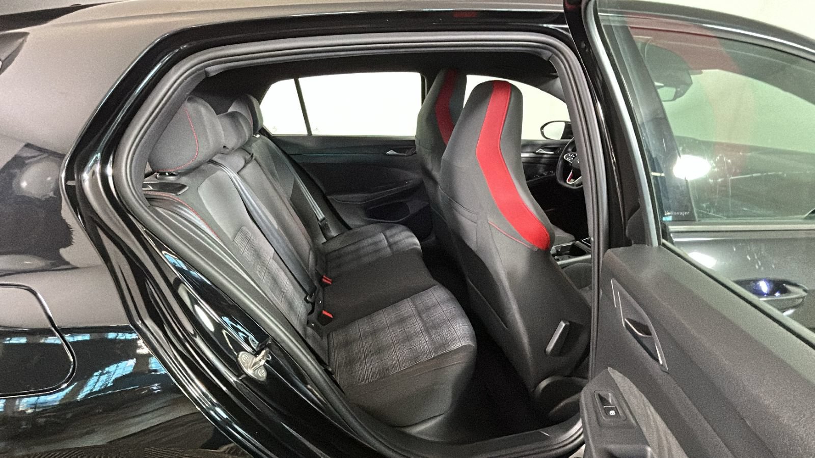 Used 2024 Volkswagen GTI S FWD image 33