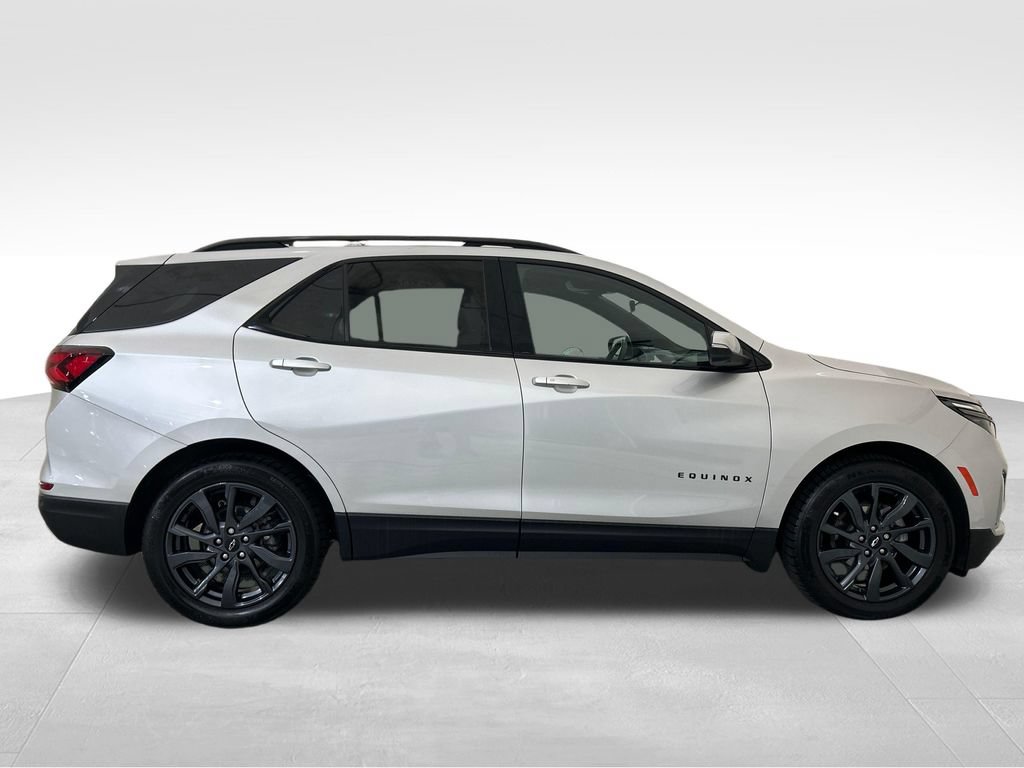 Used 2022 Chevrolet Equinox RS w/ RS Leather Package FWD image 7