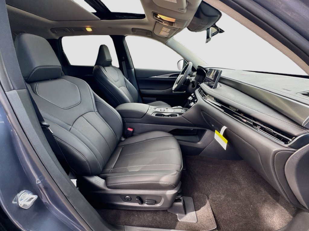 Used 2027 INFINITI QX60 Luxe w/ Cargo Package FWD image 31