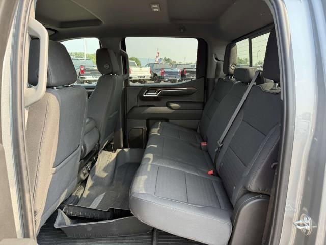 Used 2023 Chevrolet Silverado 1500 LT AWD/4WD image 13