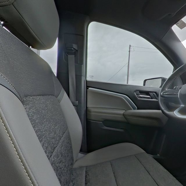 Used 2024 Chevrolet Colorado ZR2 w/ Technology Package AWD/4WD image 33