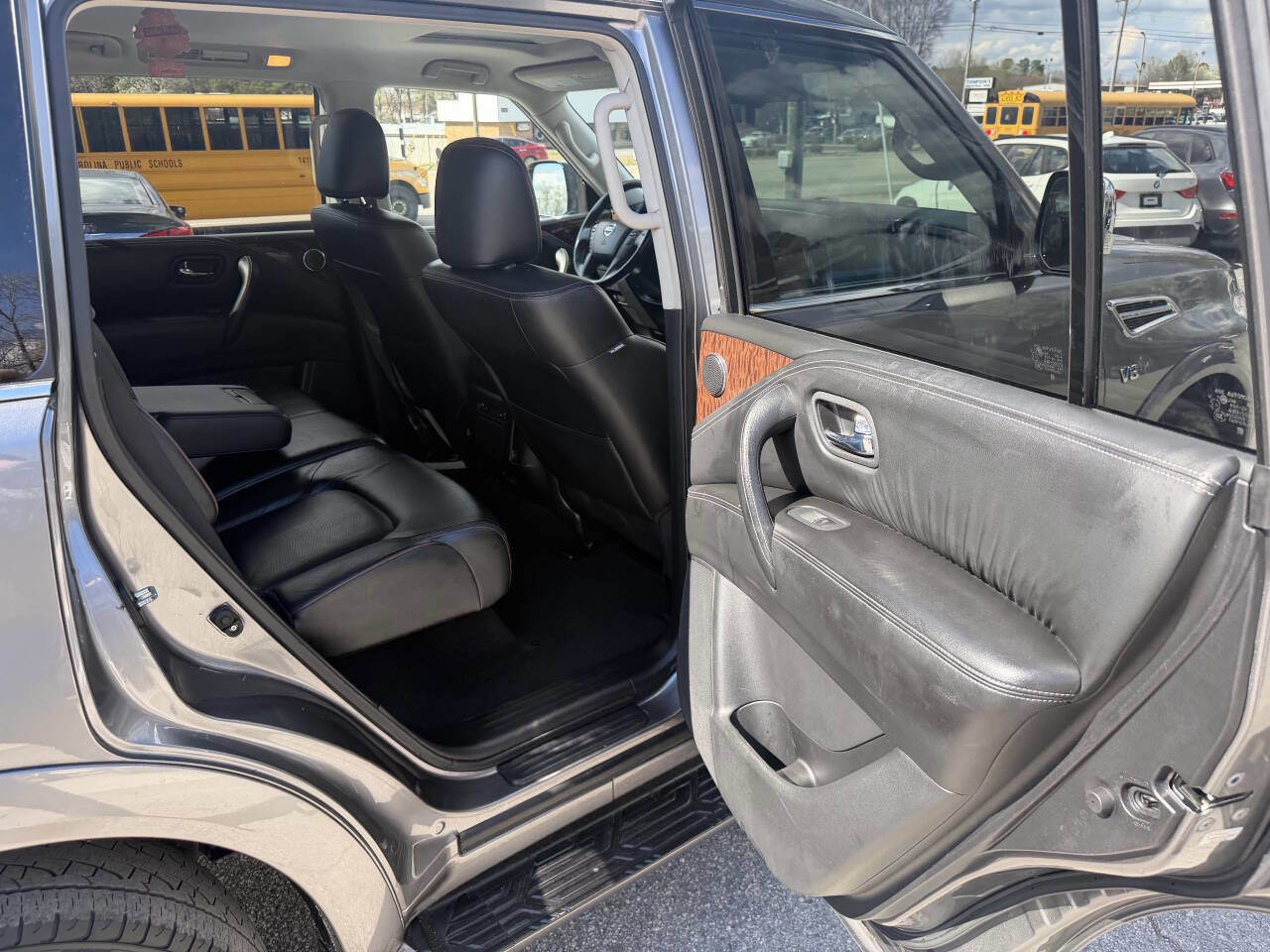 Used 2018 Nissan Armada SL w/ Moonroof Package AWD/4WD image 18