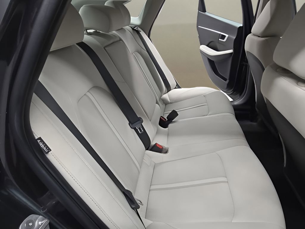Certified 2025 Hyundai Sonata SEL image 18
