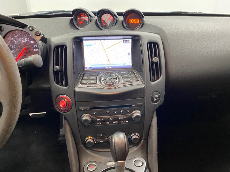 Used 2016 Nissan 370Z NISMO RWD image 28