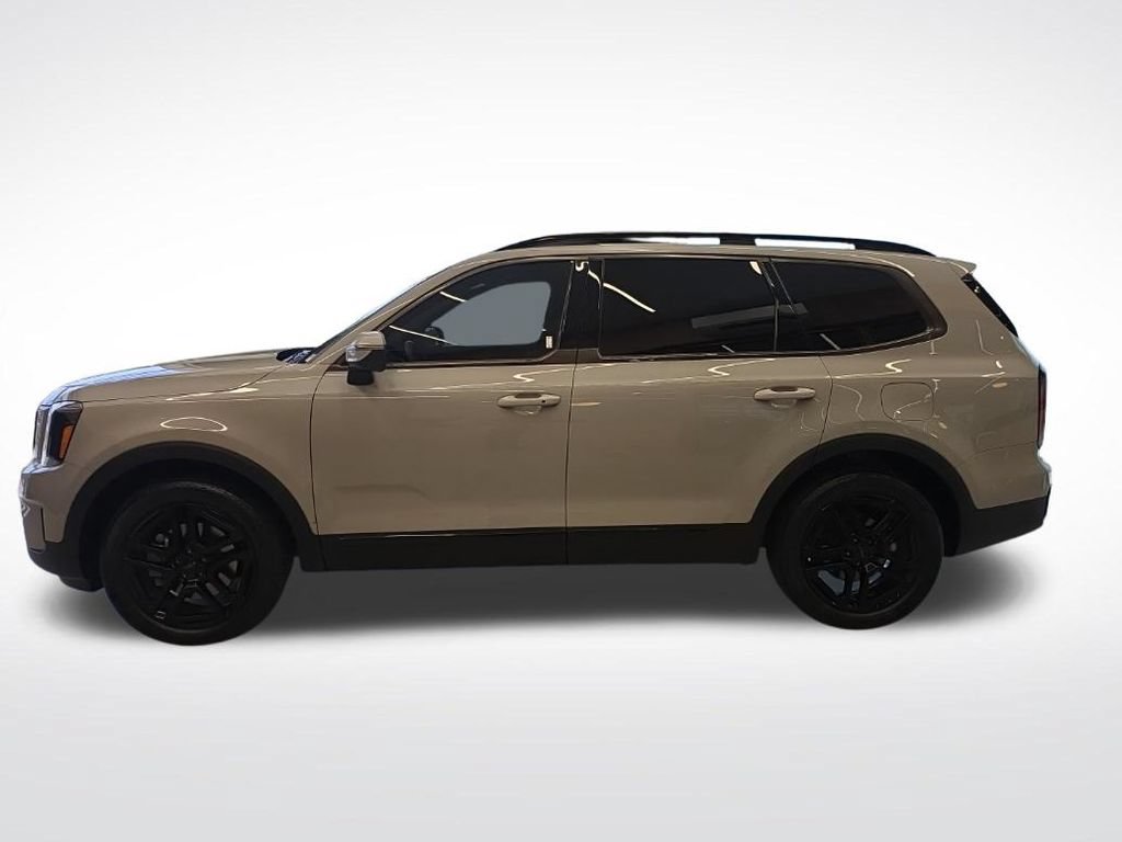 Certified 2025 Kia Telluride EX X-Line AWD/4WD image 9