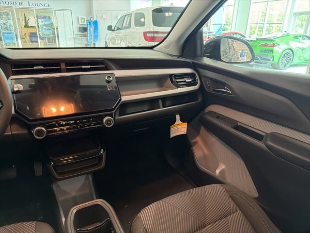 New 2027 Chevrolet Bolt LT w/ Comfort Package FWD image 23