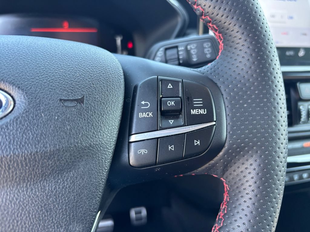 Used 2023 Ford Escape ST-Line w/ Tech Pack #1 FWD image 17