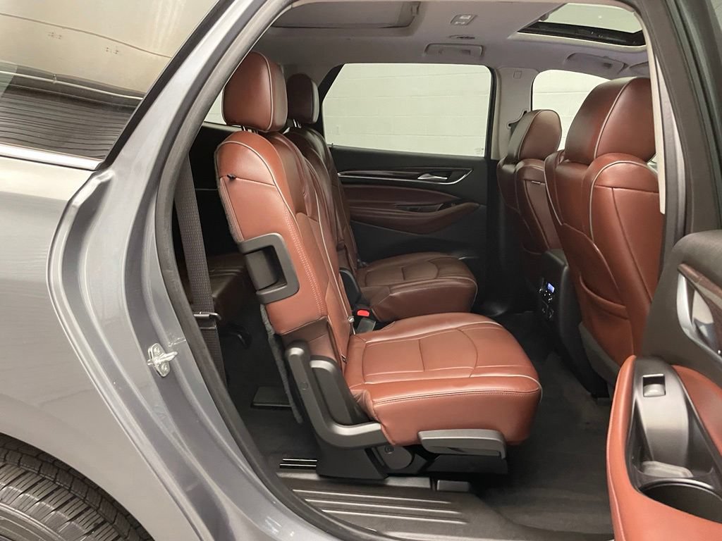 Used 2020 Buick Enclave Avenir w/ Avenir Technology Package FWD image 31