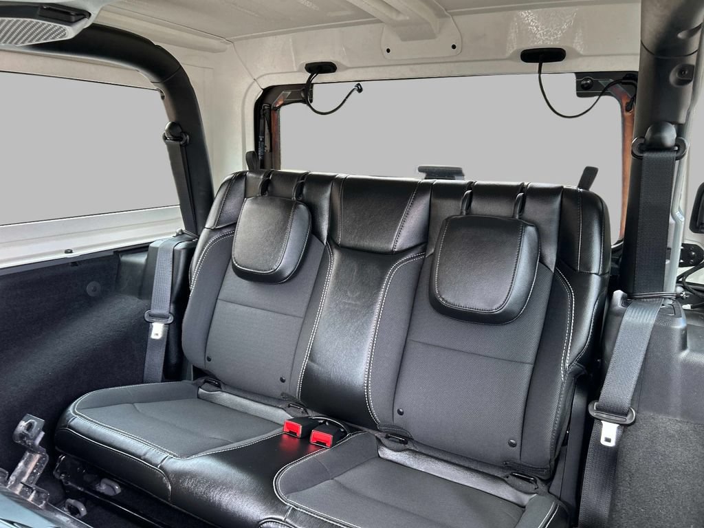 Used 2021 Jeep Wrangler Sport AWD/4WD image 13