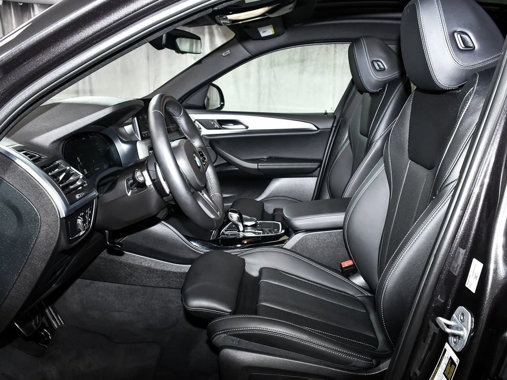 Used 2025 BMW X4 xDrive30i AWD/4WD image 48
