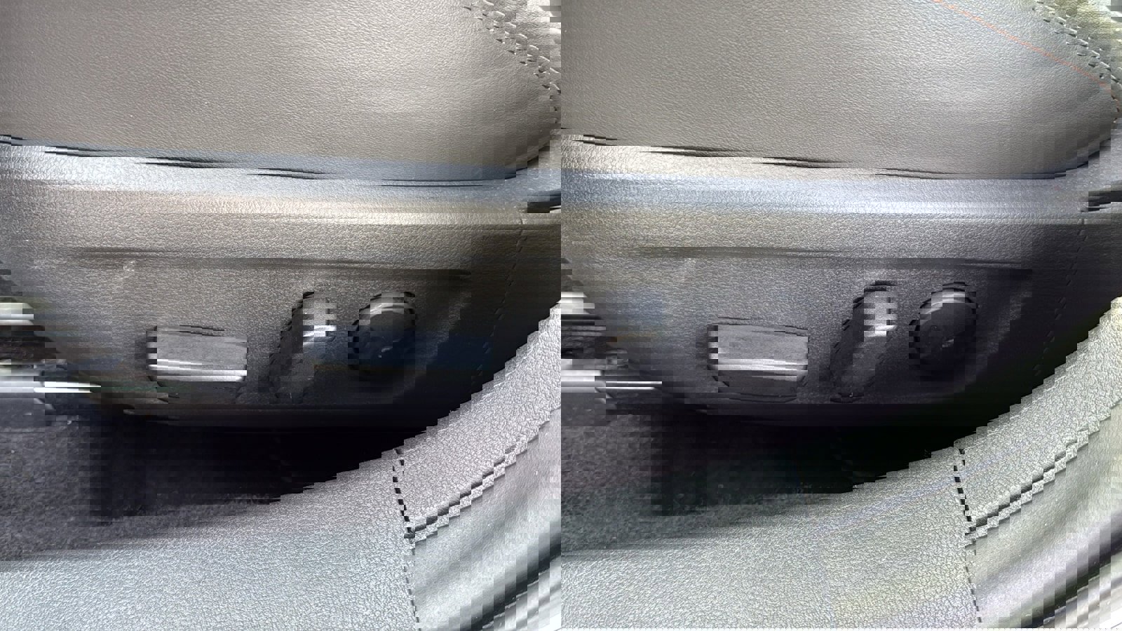 Certified 2025 MAZDA MAZDA3 s FWD image 13