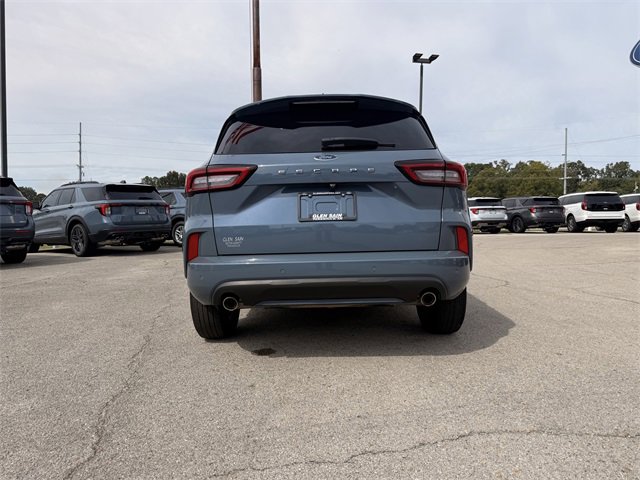 Used 2023 Ford Escape ST-Line w/ Tech Pack #1 image 4