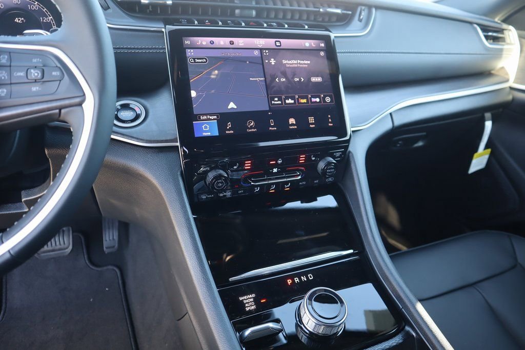 New 2025 Jeep Grand Cherokee Limited image 5