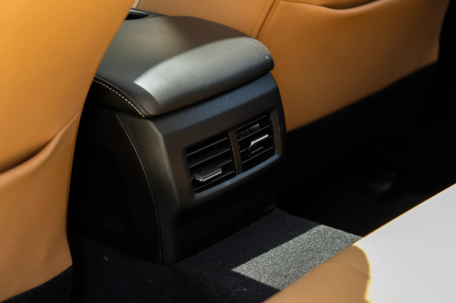 Used 2018 Lexus IS 300 AWD w/ Premium Package image 44