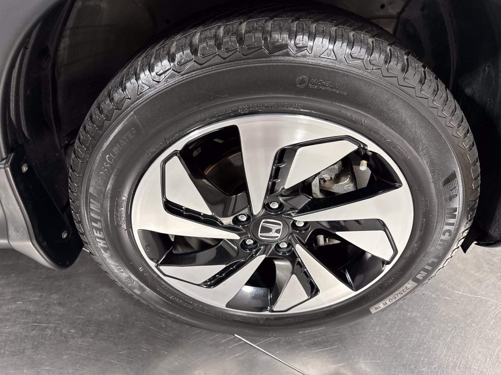 Used 2016 Honda CR-V Touring image 14
