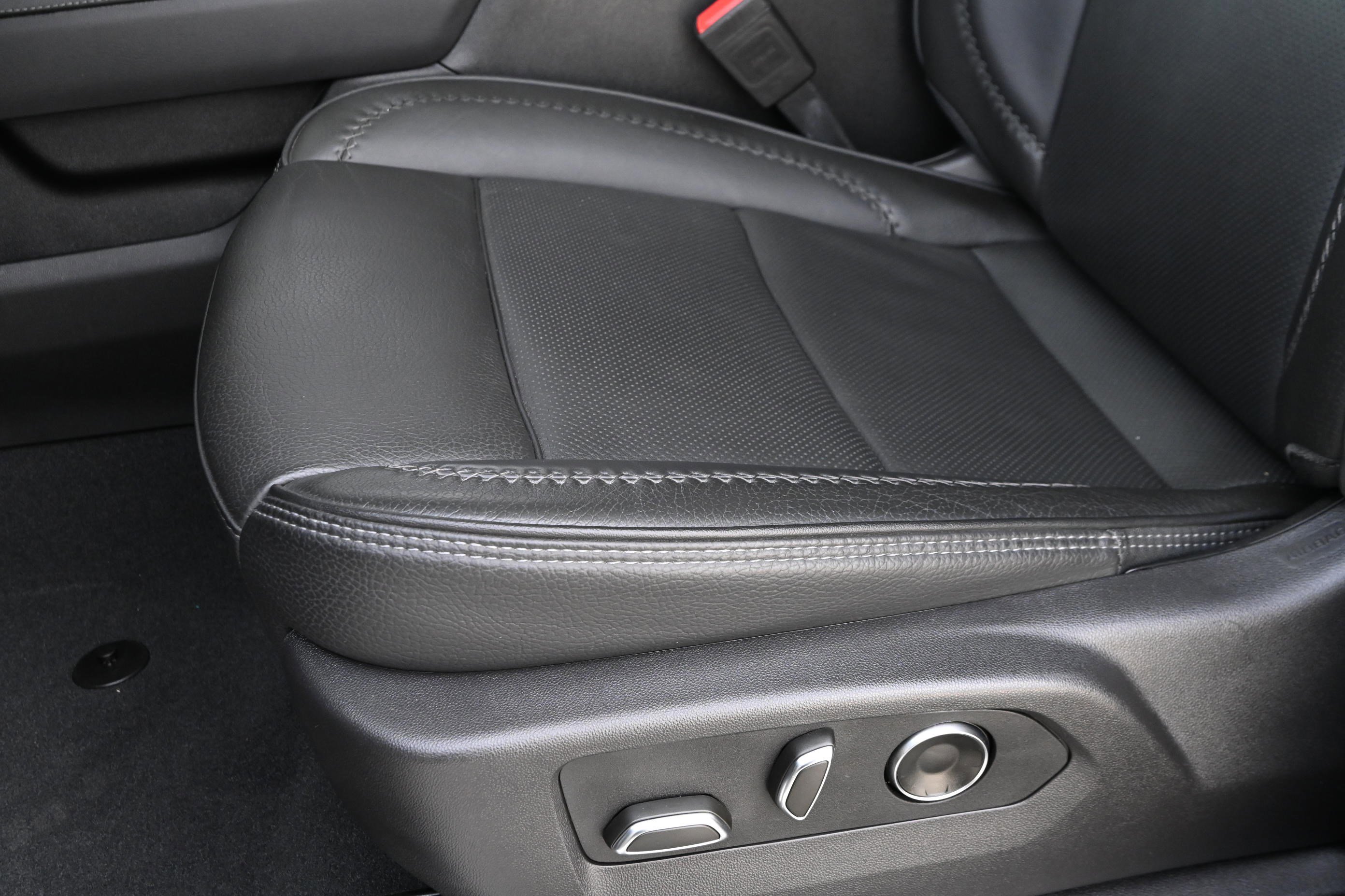 Used 2024 GMC Sierra 2500 Denali w/ Denali Reserve Package image 30