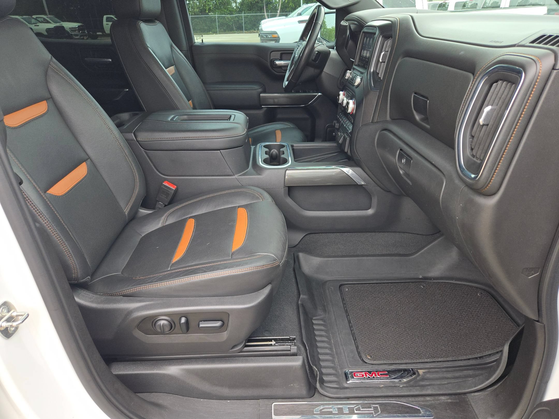 Used 2021 GMC Sierra 1500 AT4 w/ AT4 Value Package AWD/4WD image 27