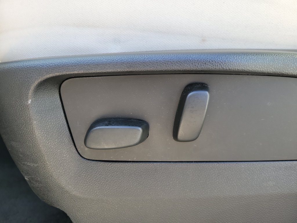 Used 2023 Buick Envision Avenir AWD/4WD image 20