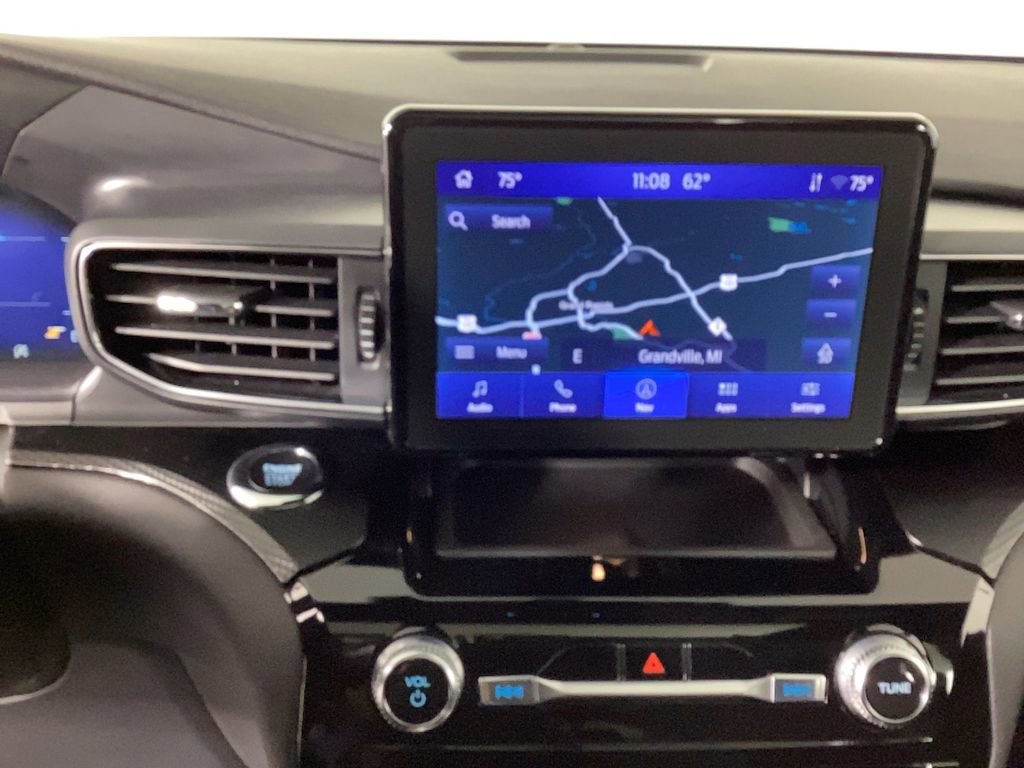 Used 2024 Ford Explorer ST image 27