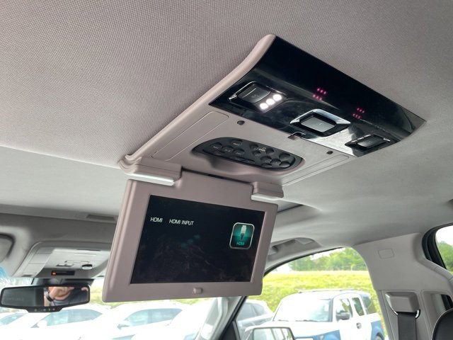 Used 2018 GMC Yukon XL Denali w/ Open Road Package image 15