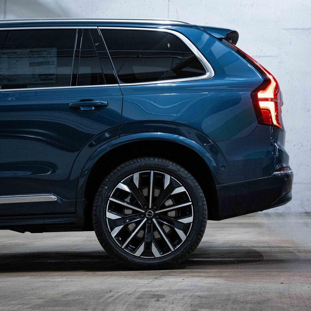 New 2026 Volvo XC90 T8 Ultra w/ Protection Package Premier AWD/4WD image 5