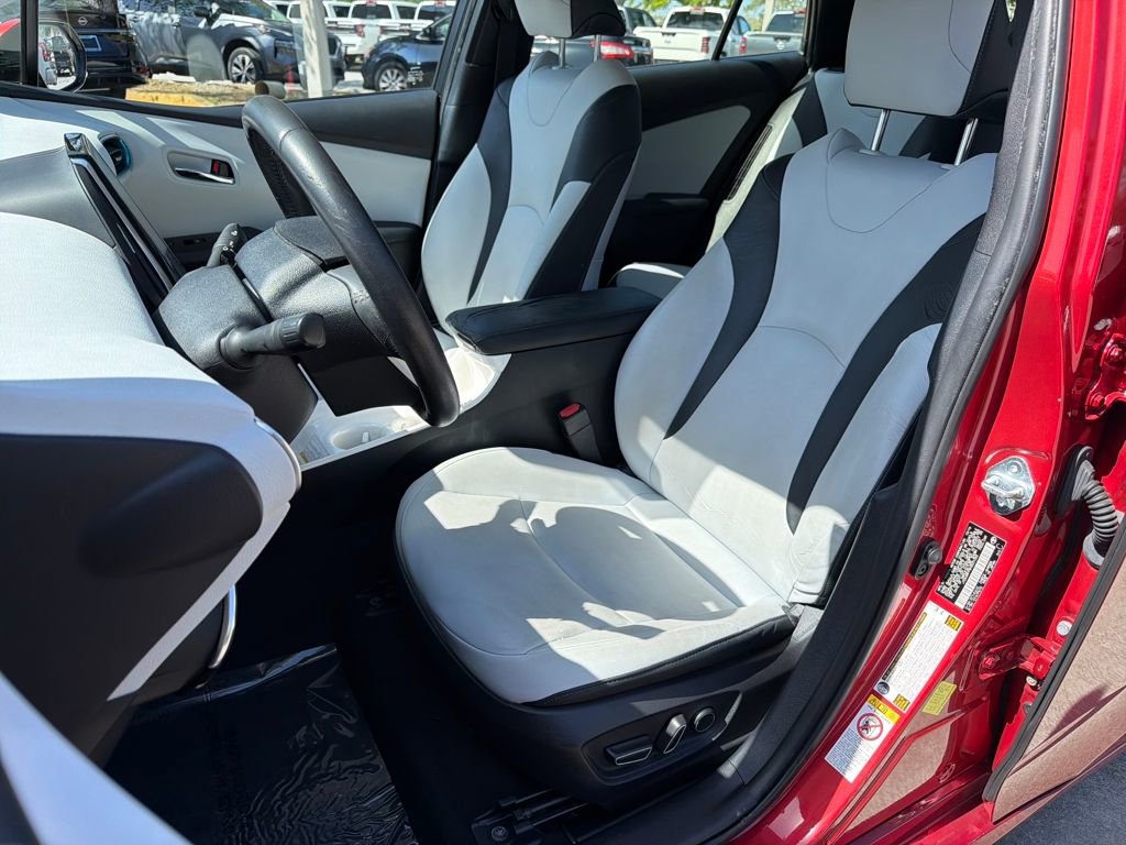 Used 2017 Toyota Prius Prime Plus image 56