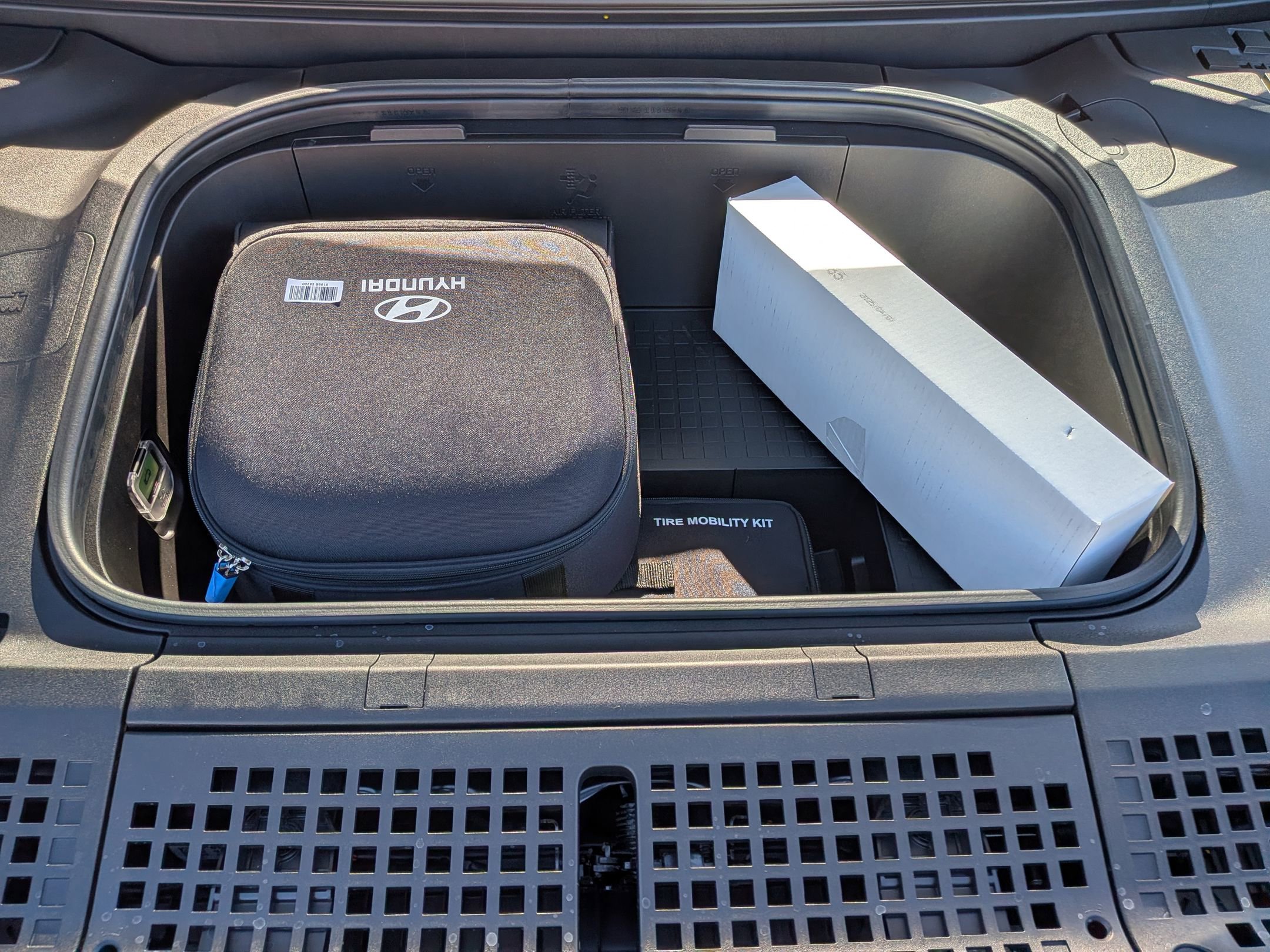 New 2026 Hyundai Ioniq 9 Limited w/ Tow & Go Package image 27