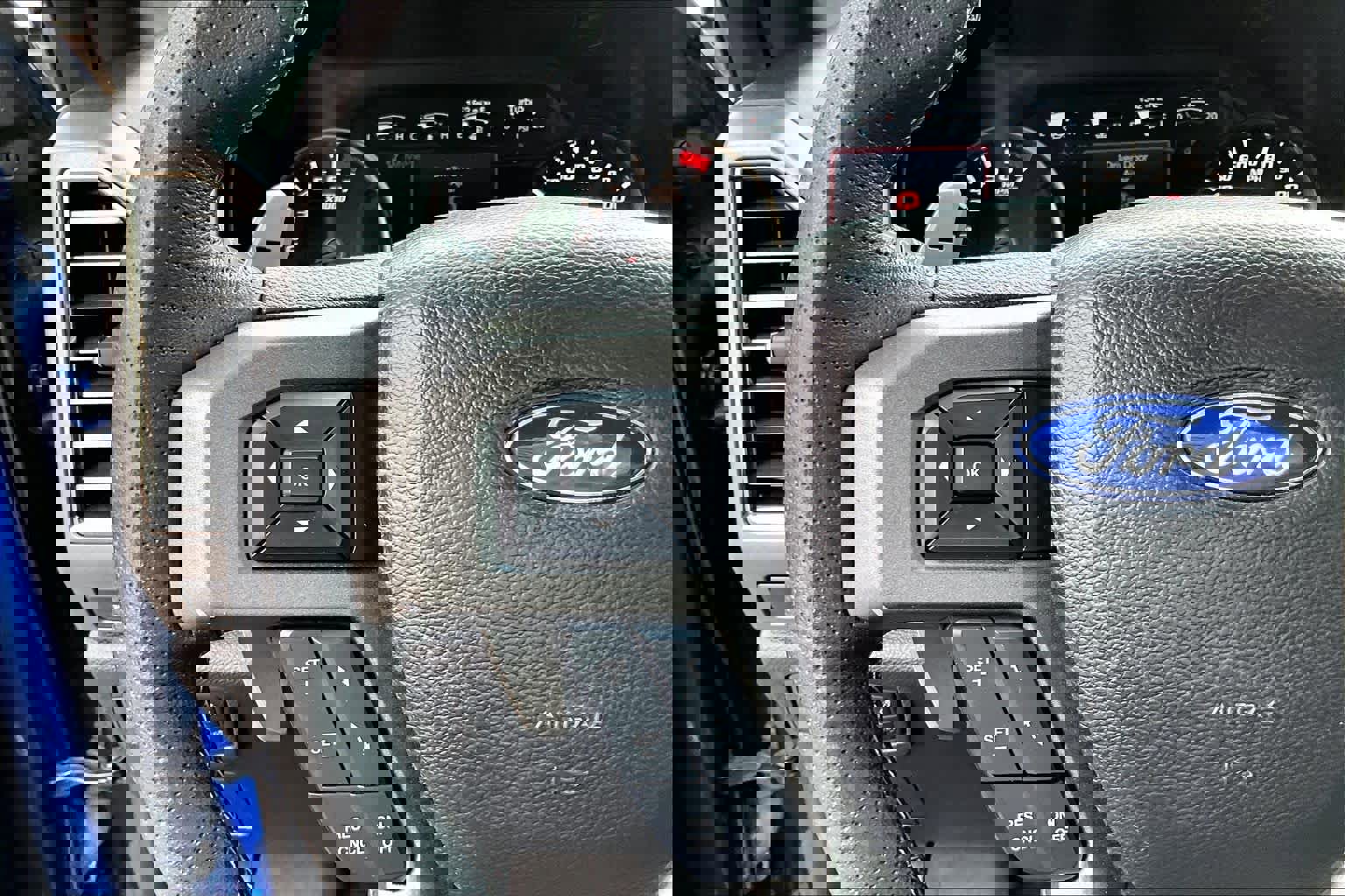 Used 2018 Ford F150 Raptor w/ Equipment Group 802A Luxury image 26