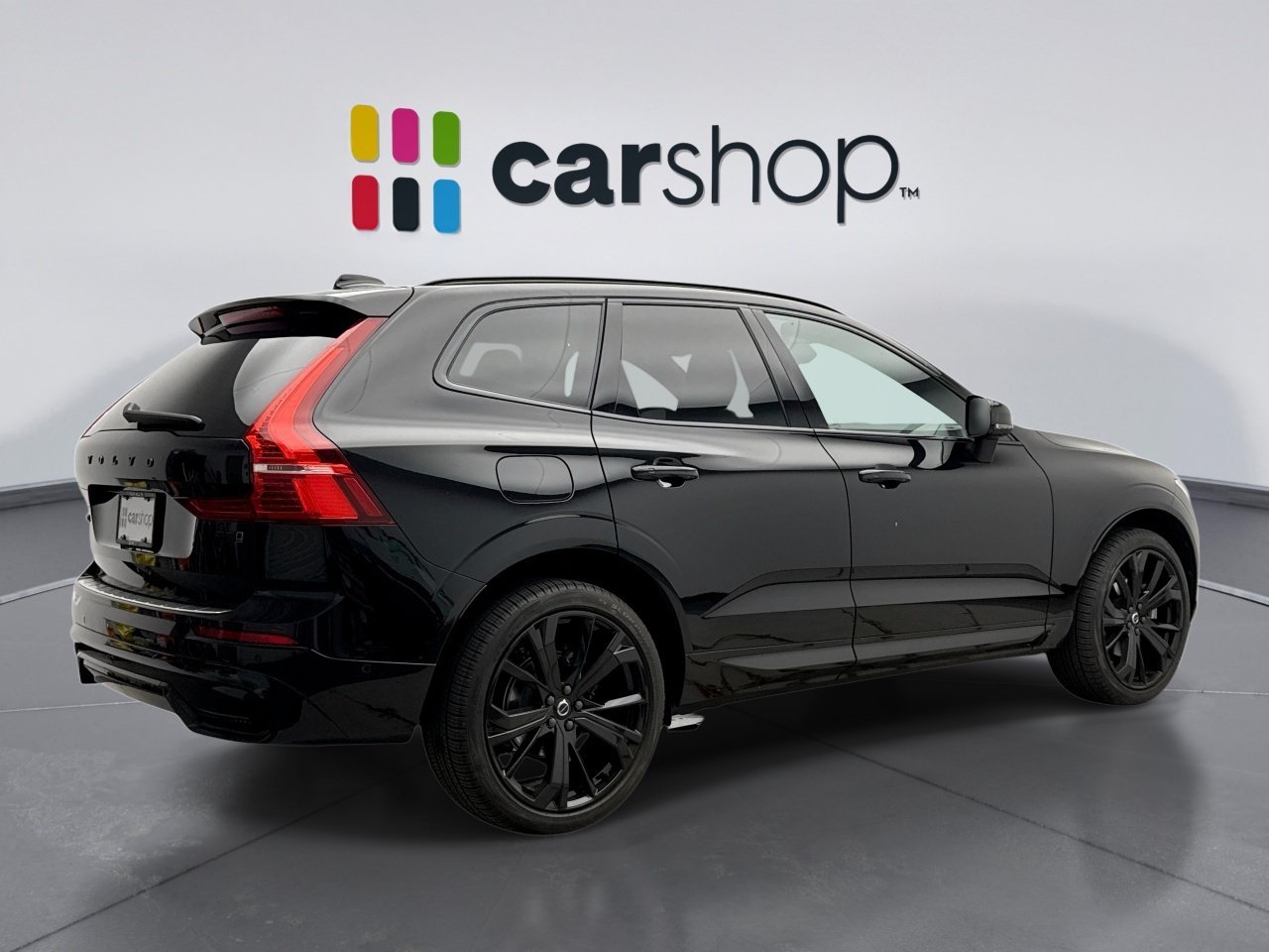 Used 2024 Volvo XC60 B5 Ultimate w/ Protection Package Premier AWD/4WD image 5