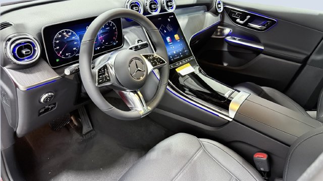 Used 2026 Mercedes-Benz GLC 300 4MATIC image 39