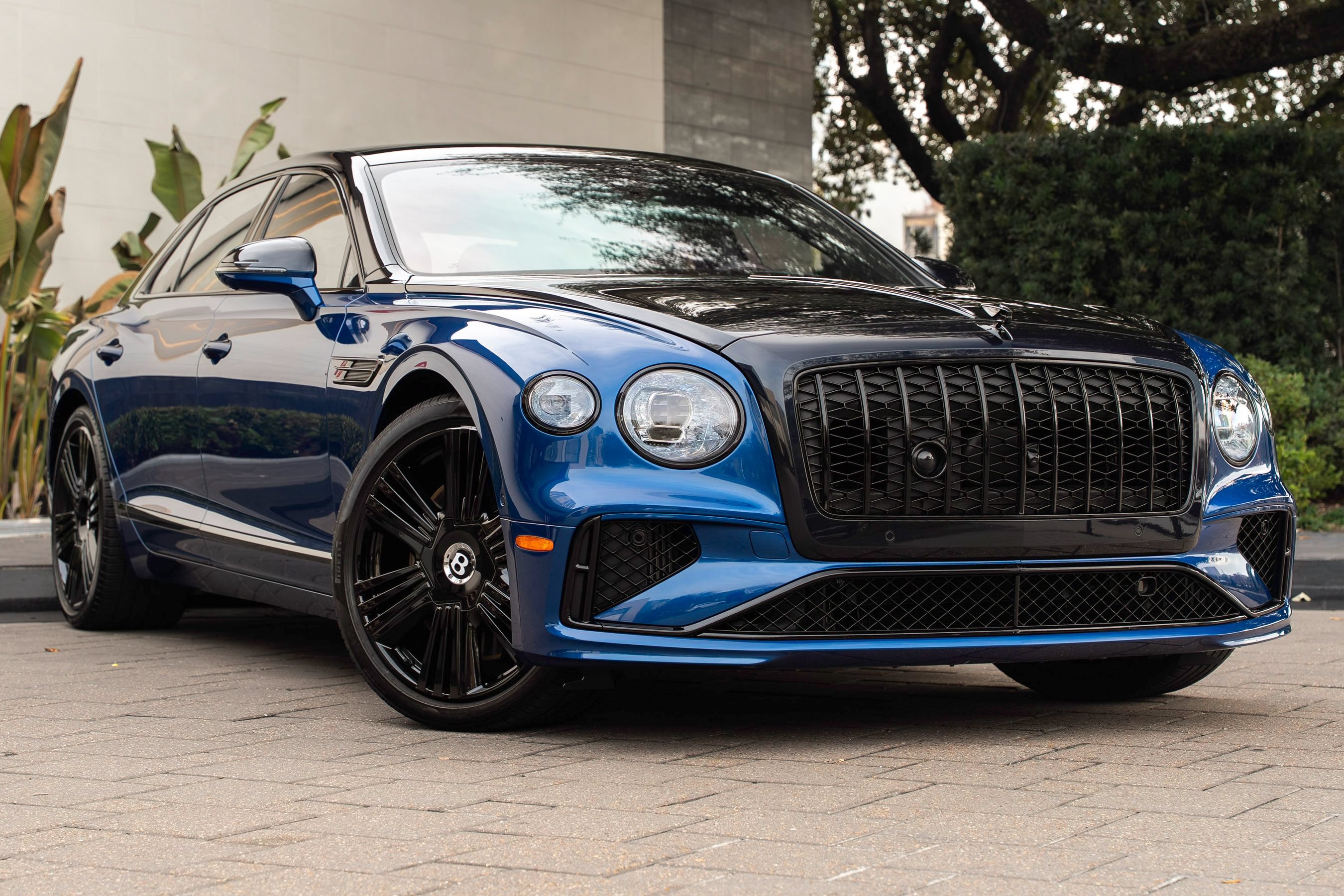 Certified 2026 Bentley Flying Spur Plug-In Hybrid AWD/4WD image 46