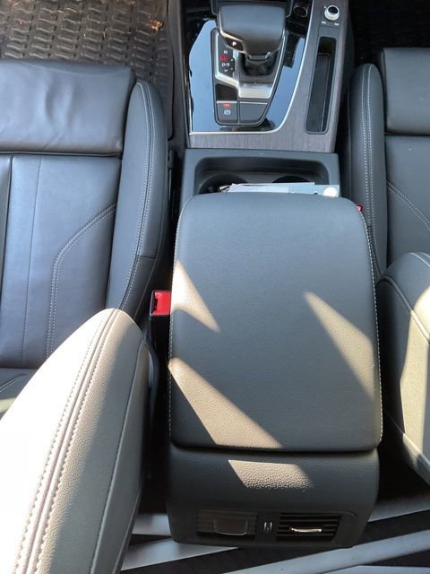 Used 2024 Audi Q5 2.0T Premium image 18