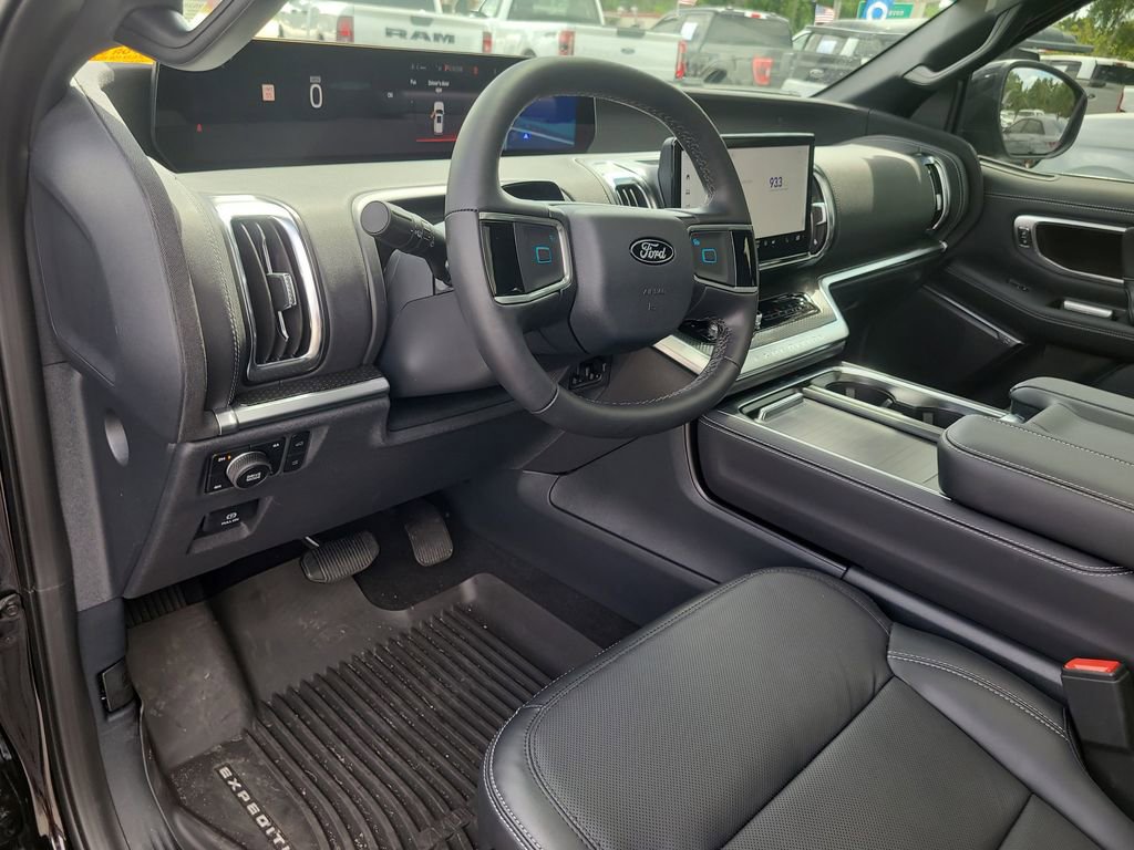 Used 2026 Ford Expedition Platinum w/ Stealth Performance Package image 19