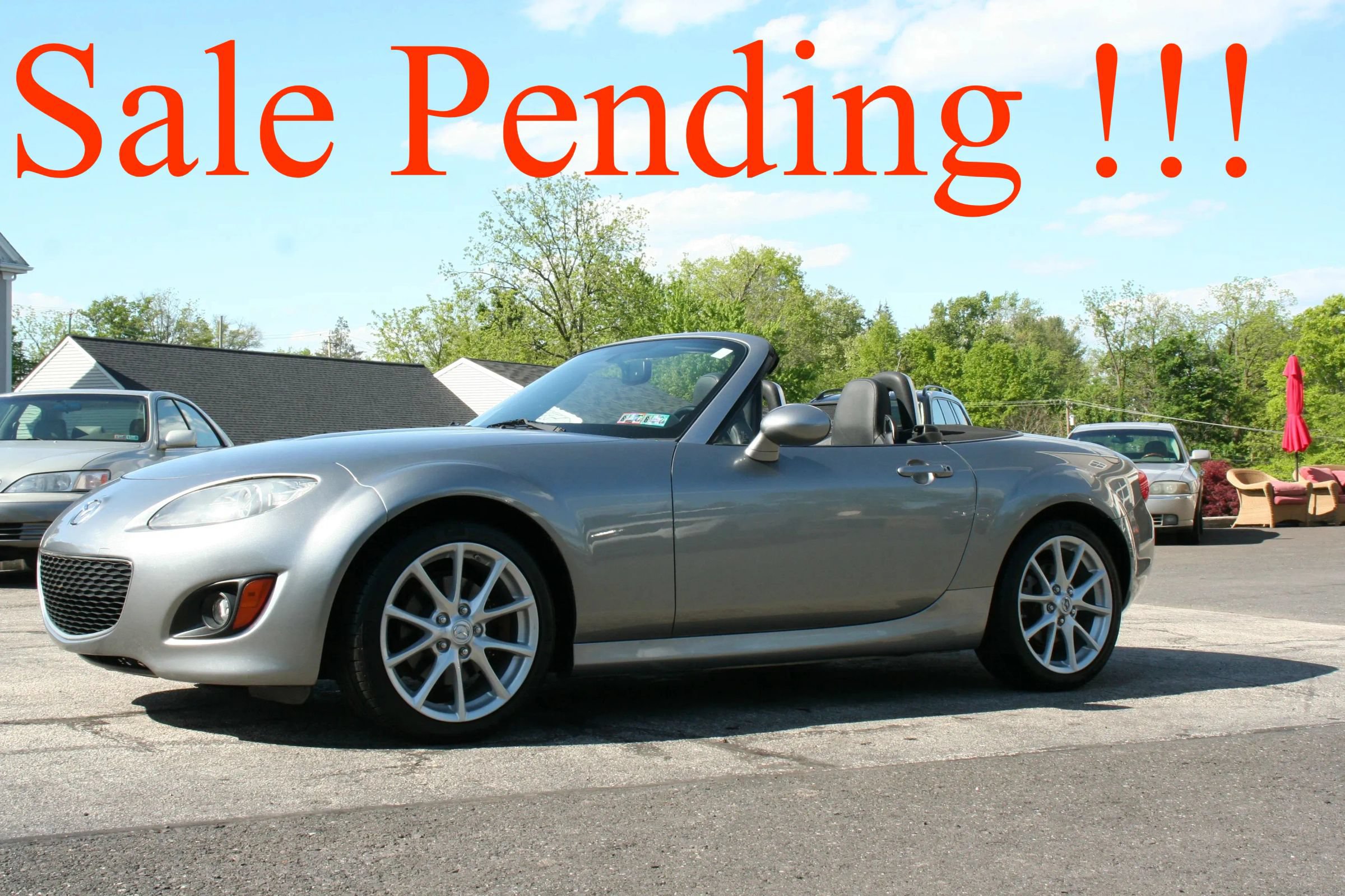 Used 2012 MAZDA MX-5 Miata Grand Touring w/ Premium Pkg RWD image 1