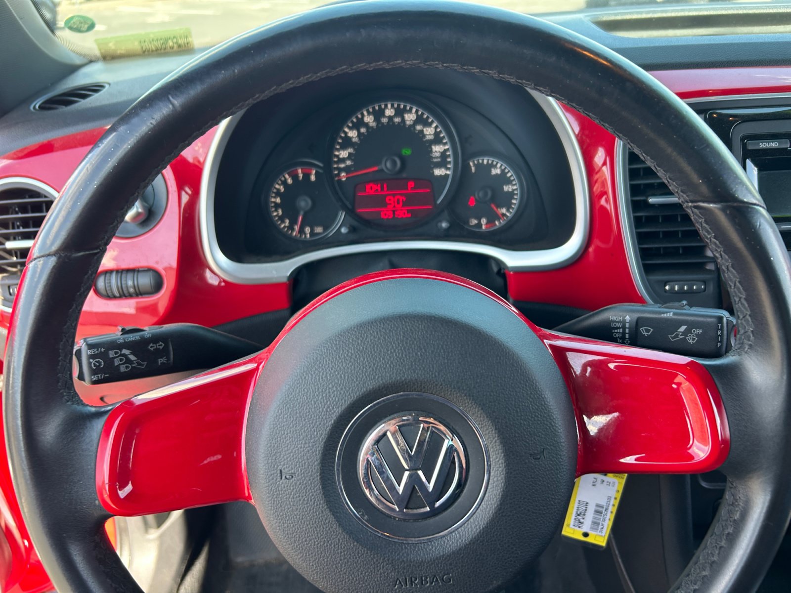 Used 2012 Volkswagen Beetle 2.5 FWD image 9