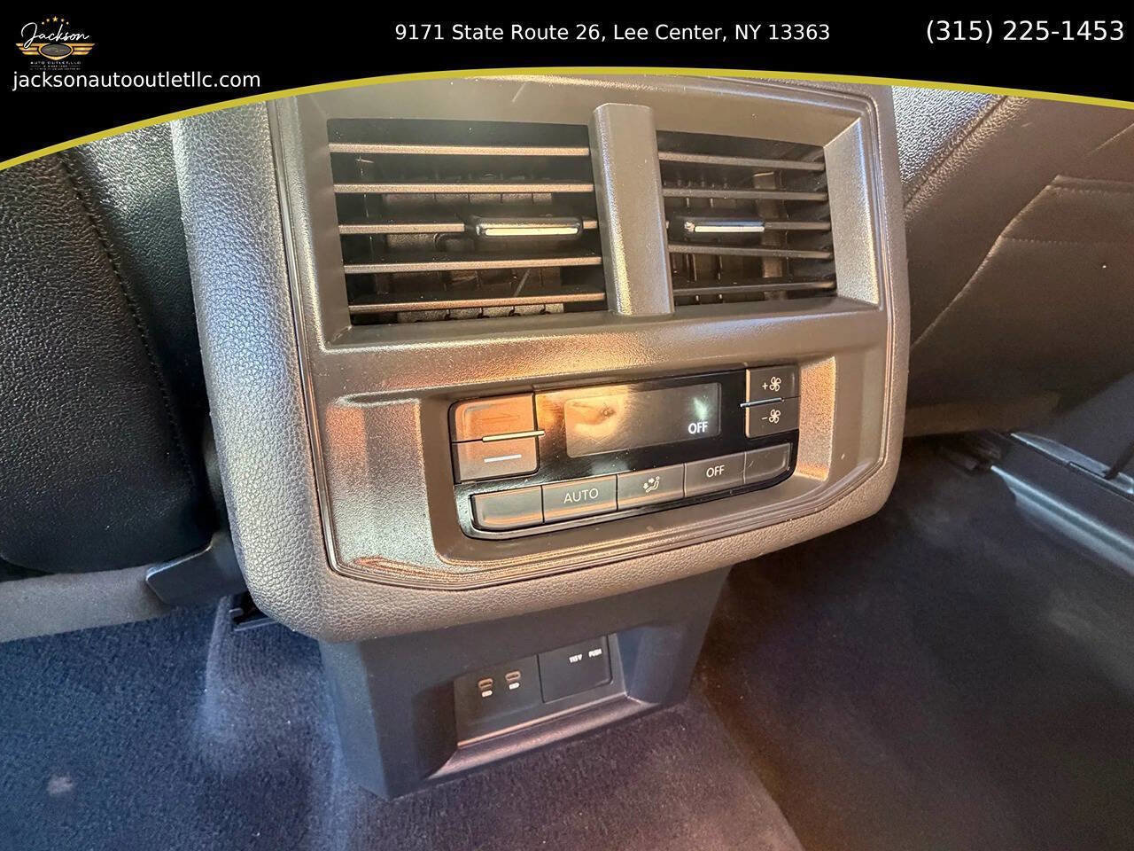 Used 2021 Volkswagen Atlas SE image 15