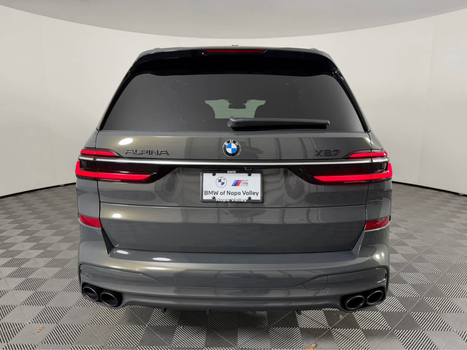 New 2026 BMW ALPINA XB7 image 5