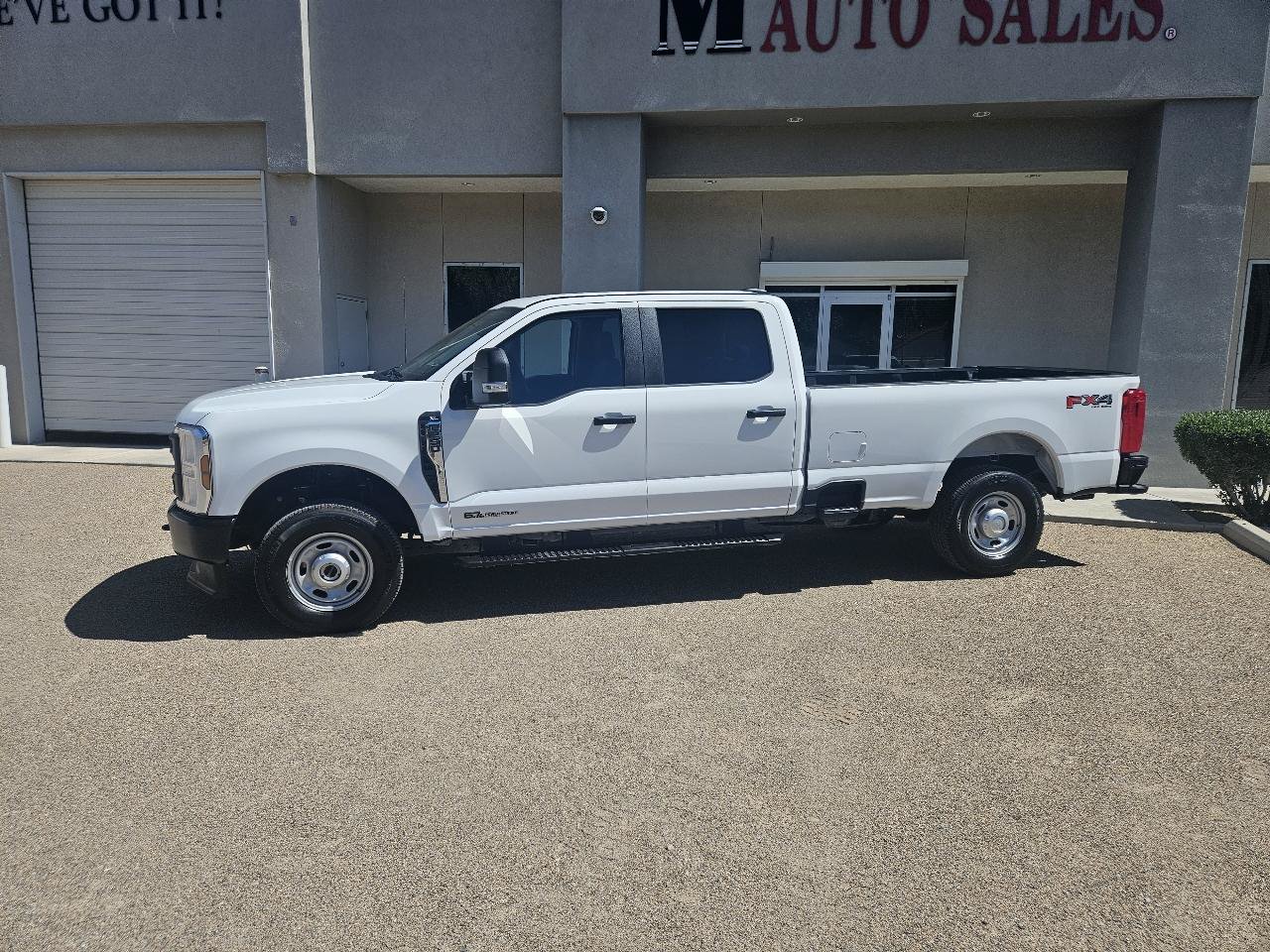 Used 2025 Ford F250 XL w/ FX4 Off-Road Package AWD/4WD image 2