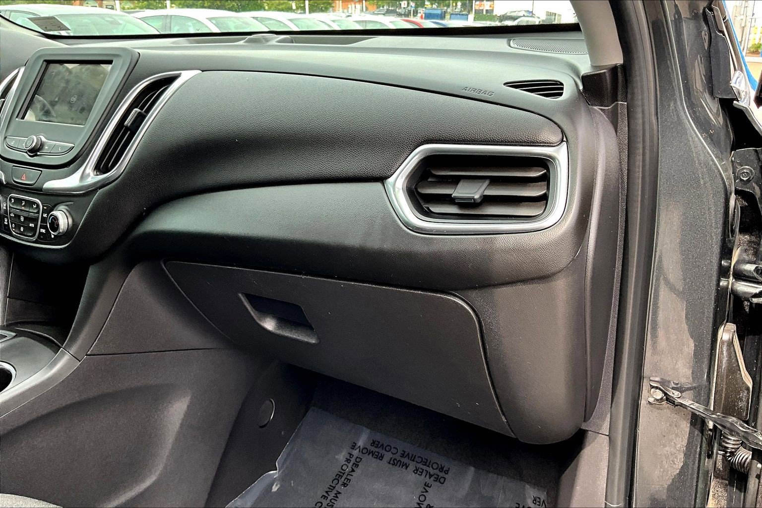 Used 2019 Chevrolet Equinox LT FWD image 16