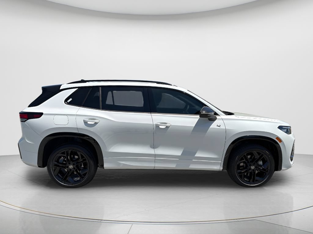 New 2026 Volkswagen Tiguan SE R-Line AWD/4WD image 4