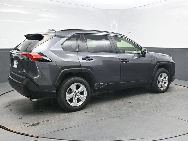 Used 2021 Toyota RAV4 LE AWD/4WD image 8