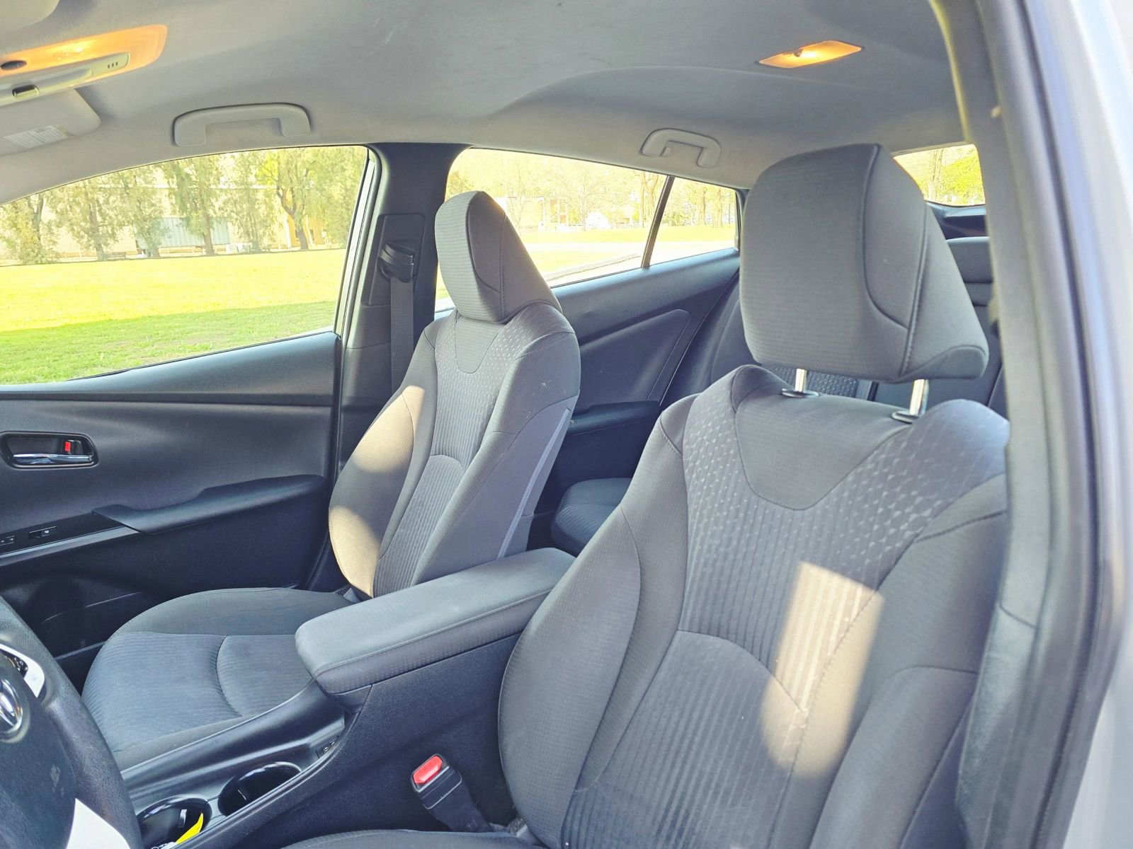 Used 2017 Toyota Prius Two image 14