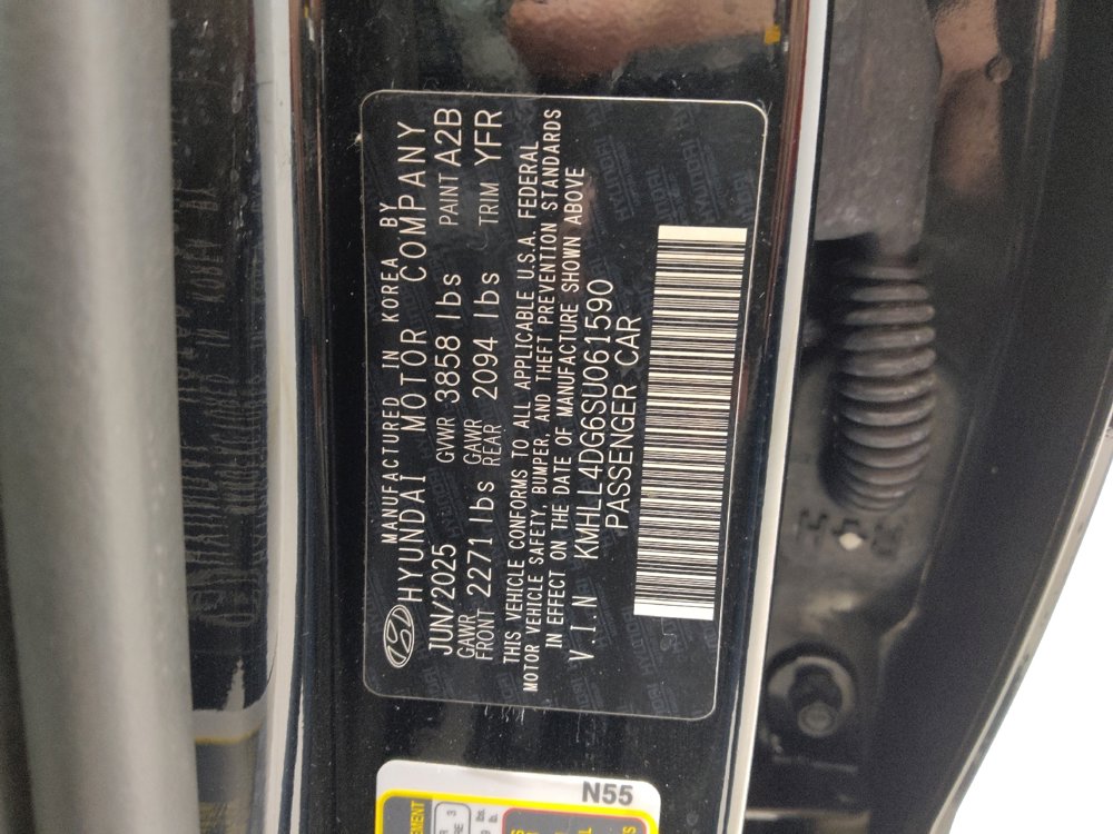 Used 2025 Hyundai Elantra SE image 33