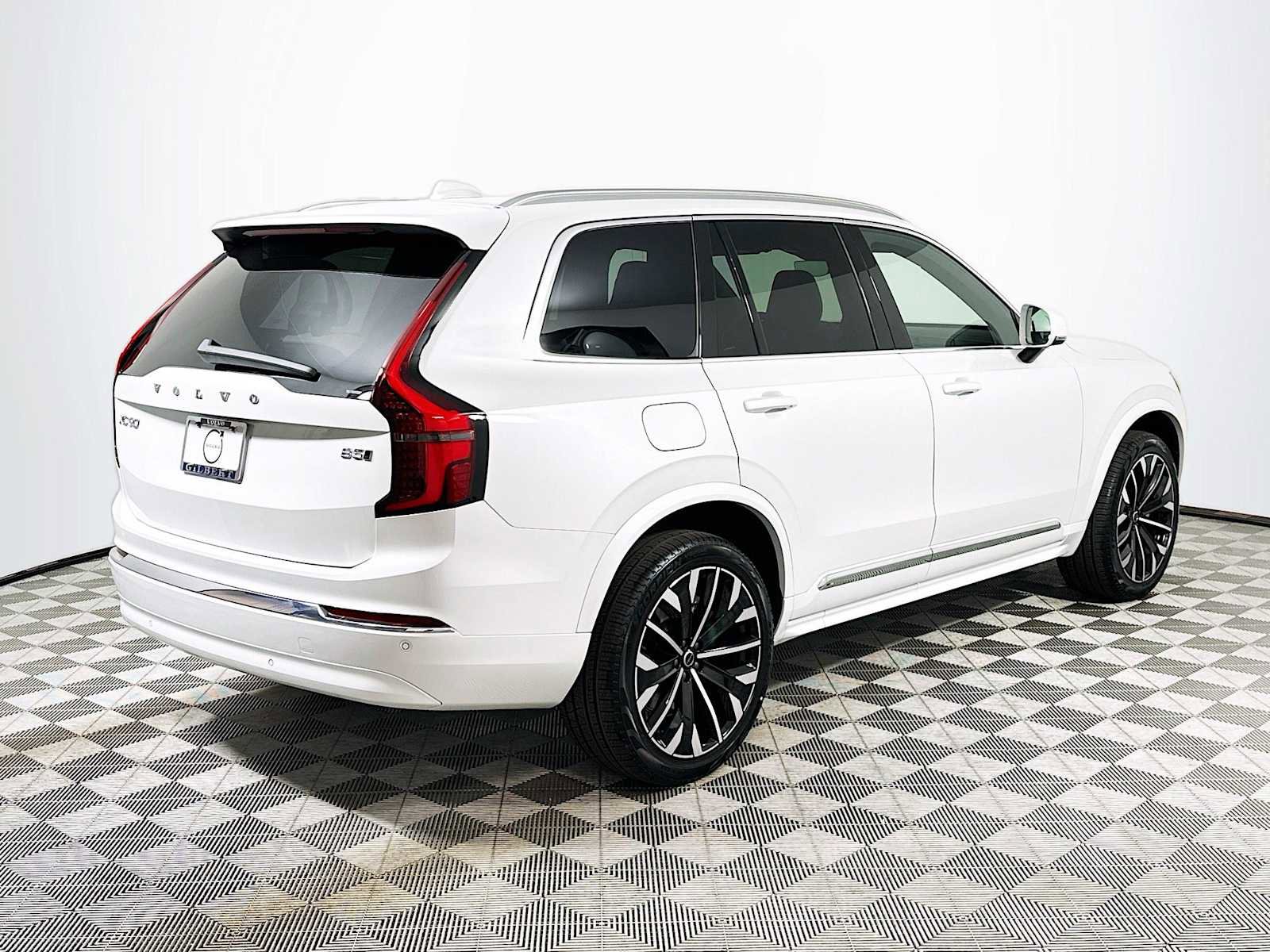 New 2026 Volvo XC90 B5 Core AWD/4WD image 7