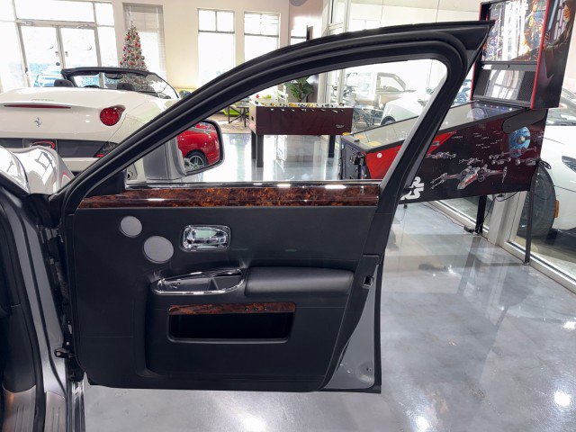 Used 2010 Rolls-Royce Ghost RWD image 62